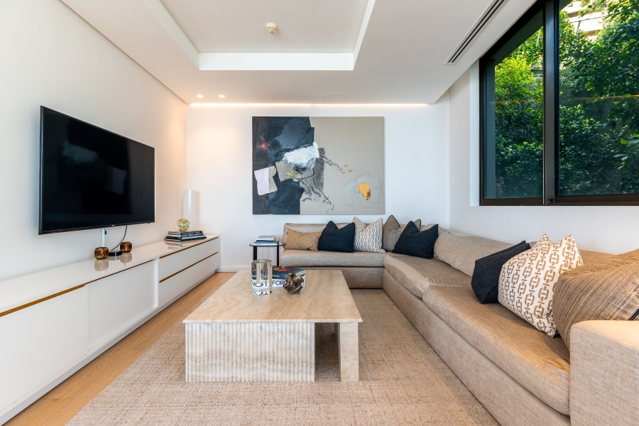 5 Bedroom Property for Sale in Clifton Western Cape